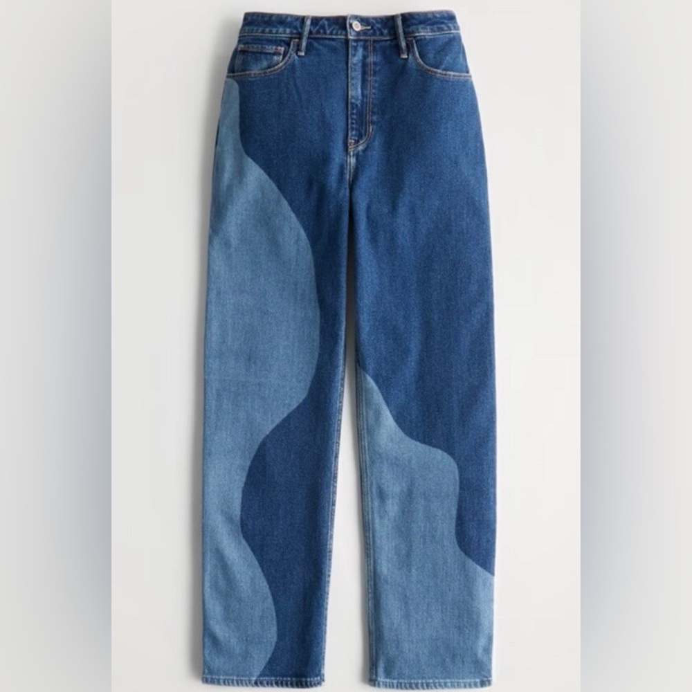 HOLLISTER ULTRA HIGH-RISE BLUE RINSE WAVY PATTERN DAD JEAN